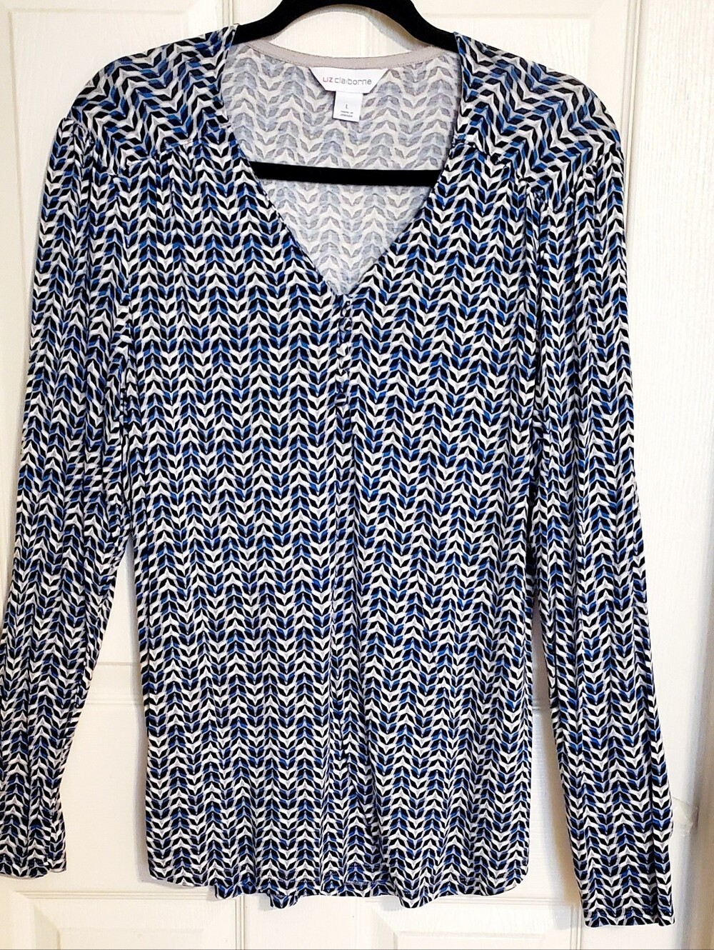Liz Claiborne Women's L Long Sleeve Chevron Top